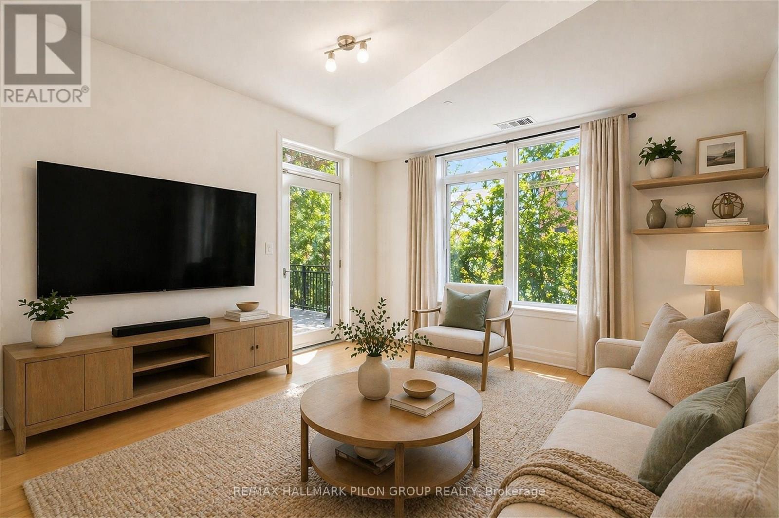 #109 950 MARGUERITE AVENUE - 5