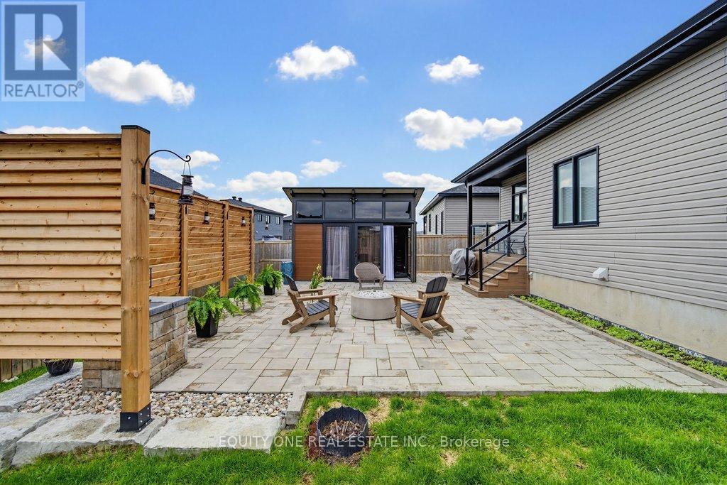 645 CONSERVATION STREET - 38
