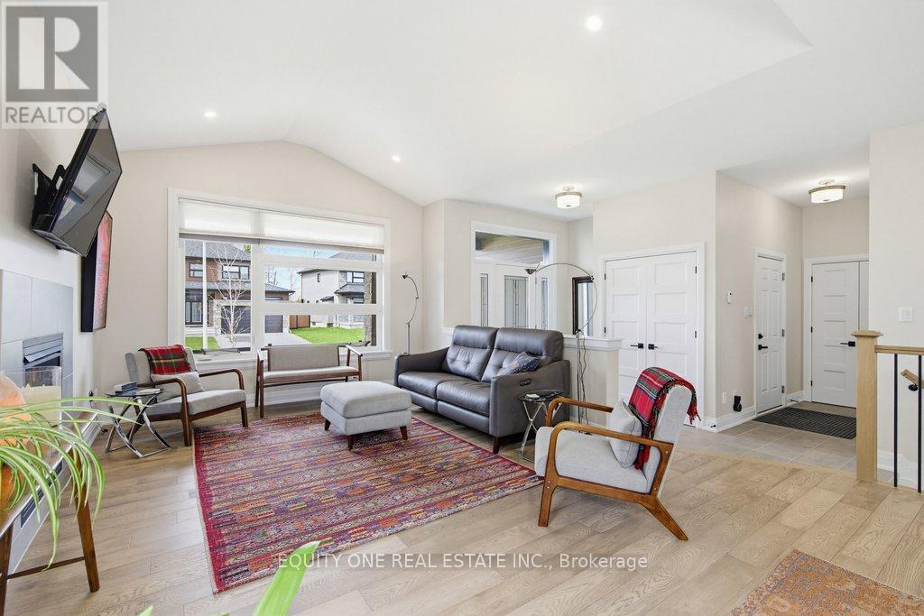 645 CONSERVATION STREET - 7