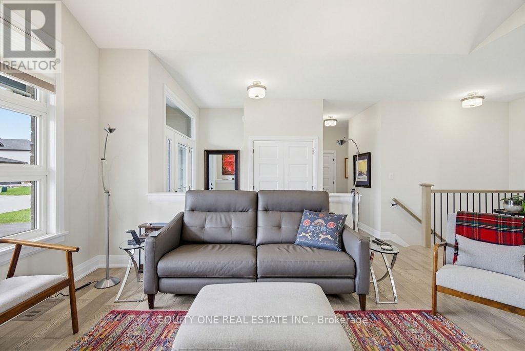 645 CONSERVATION STREET - 9