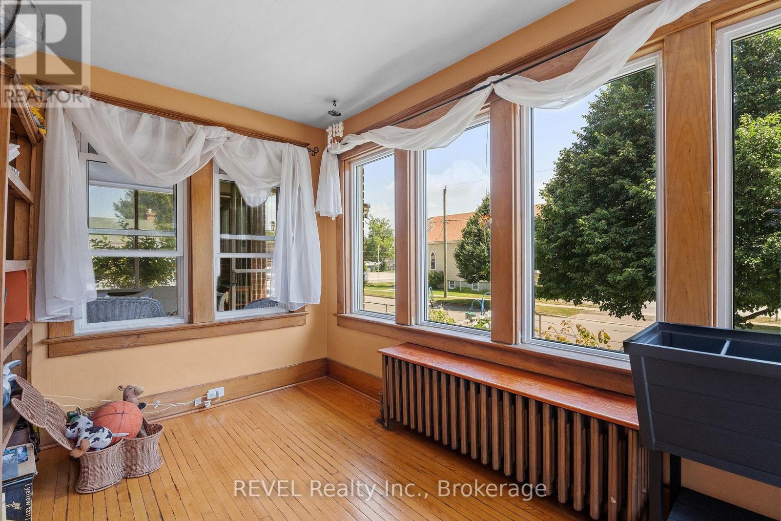 208 NORTH STREET - 11