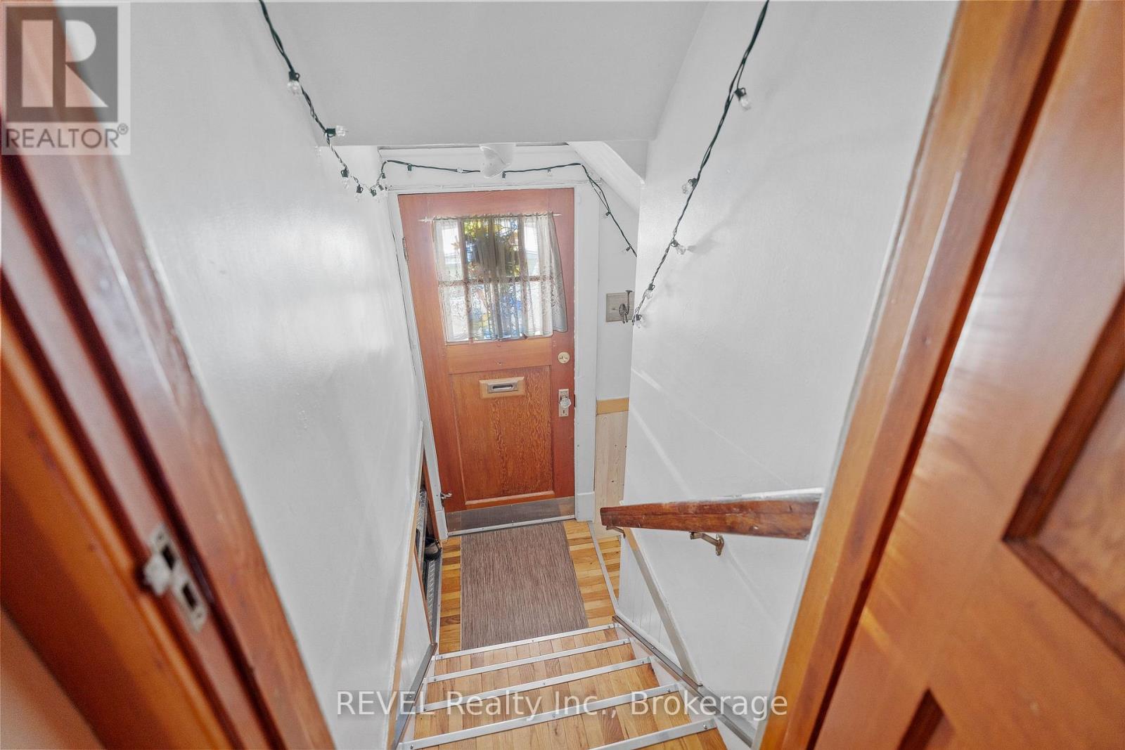 208 NORTH STREET - 16