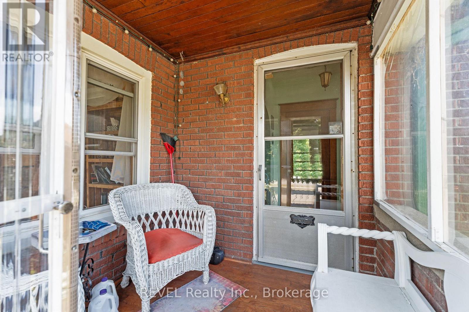 208 NORTH STREET - 5