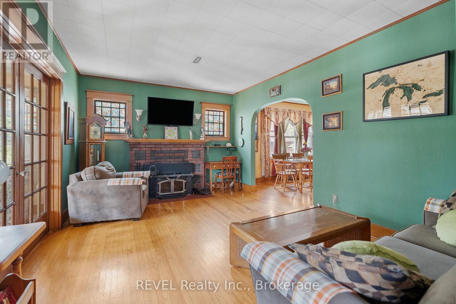 208 NORTH STREET - 7