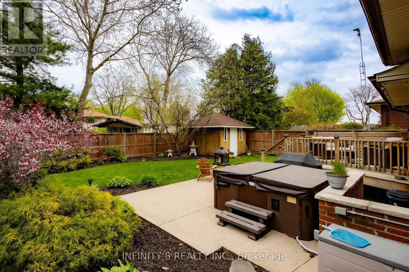 38 CRESCENTWOOD DRIVE E - Image 3