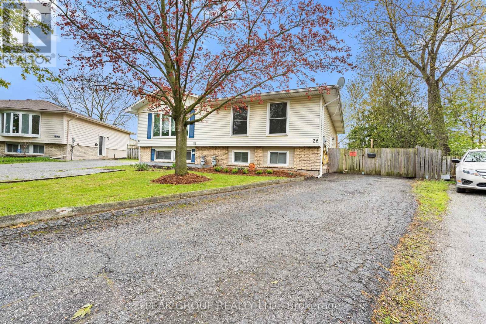 26 TARA CRESCENT - 2