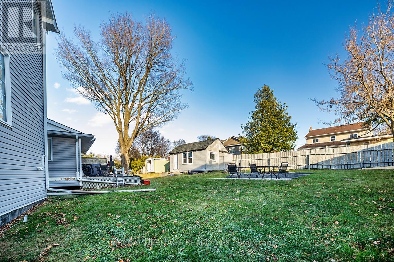 64 CEDAR GROVE DRIVE - 20