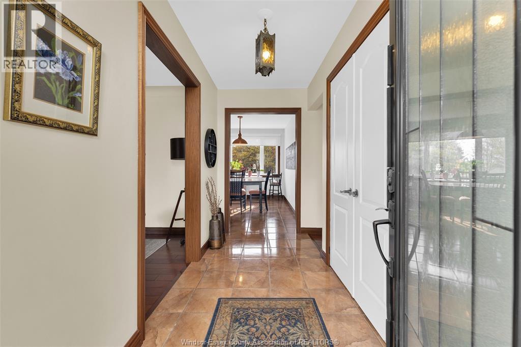527 COUNTY RD 42, Lakeshore, Ontario, N8N2L9 — Photo 14