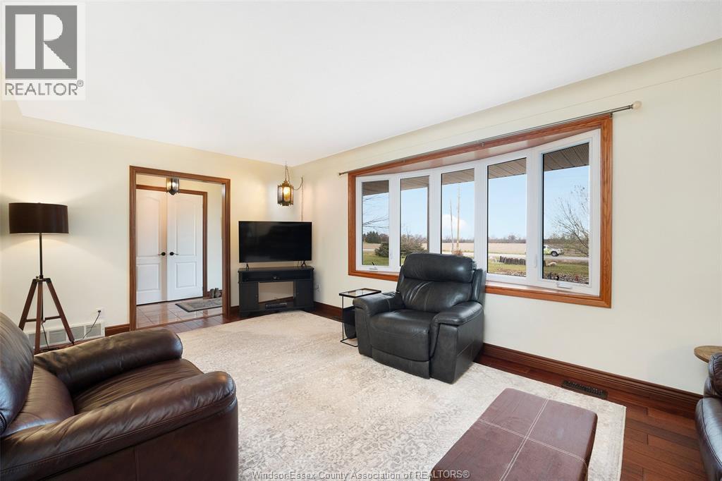 527 COUNTY RD 42, Lakeshore, Ontario, N8N2L9 — Photo 17