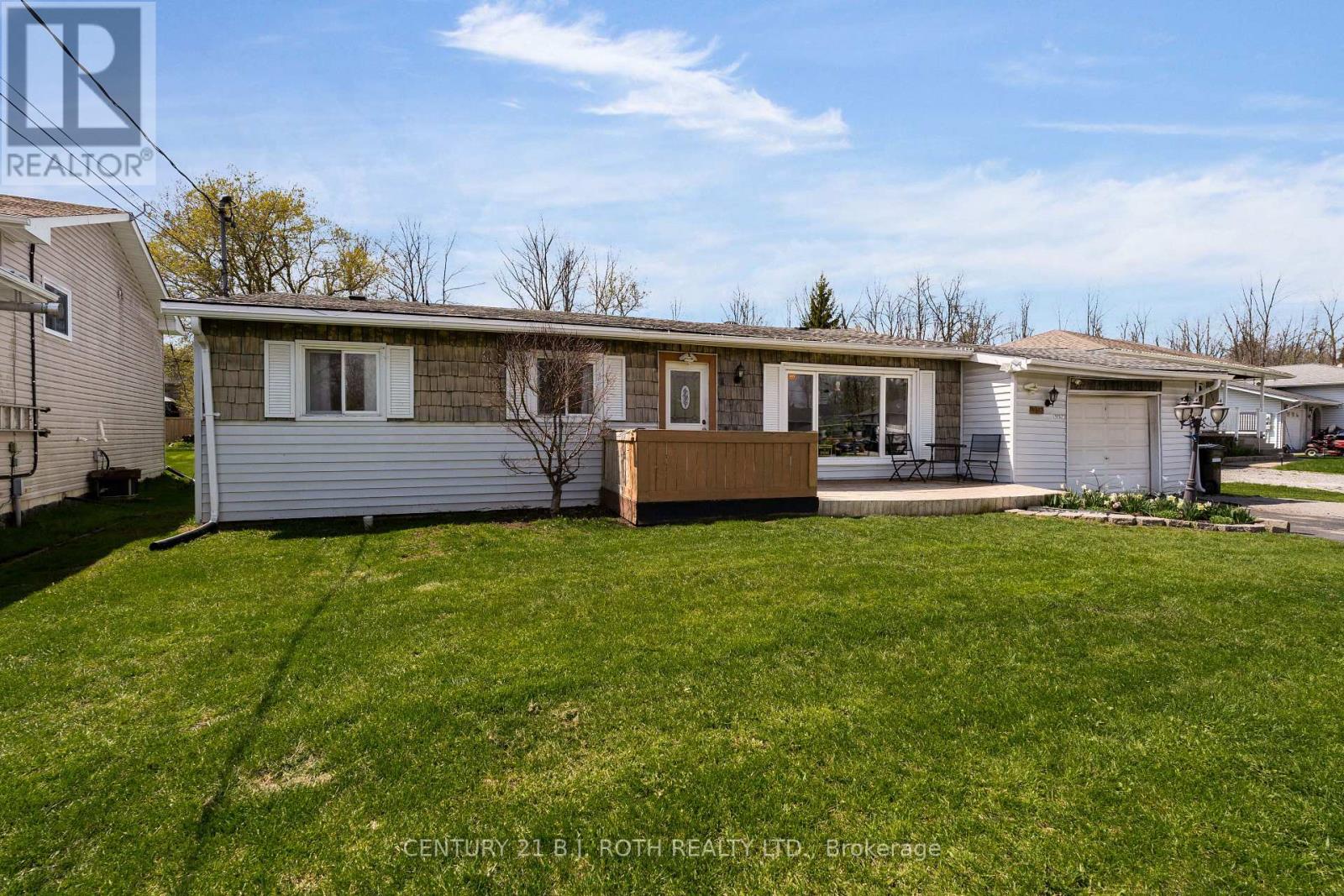 1032 GILMORE AVENUE - 3