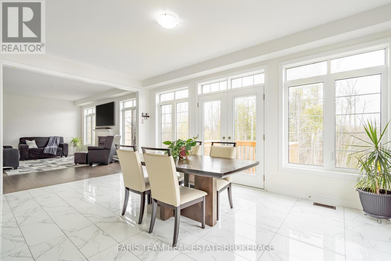 2263 LOZENBY STREET - 12