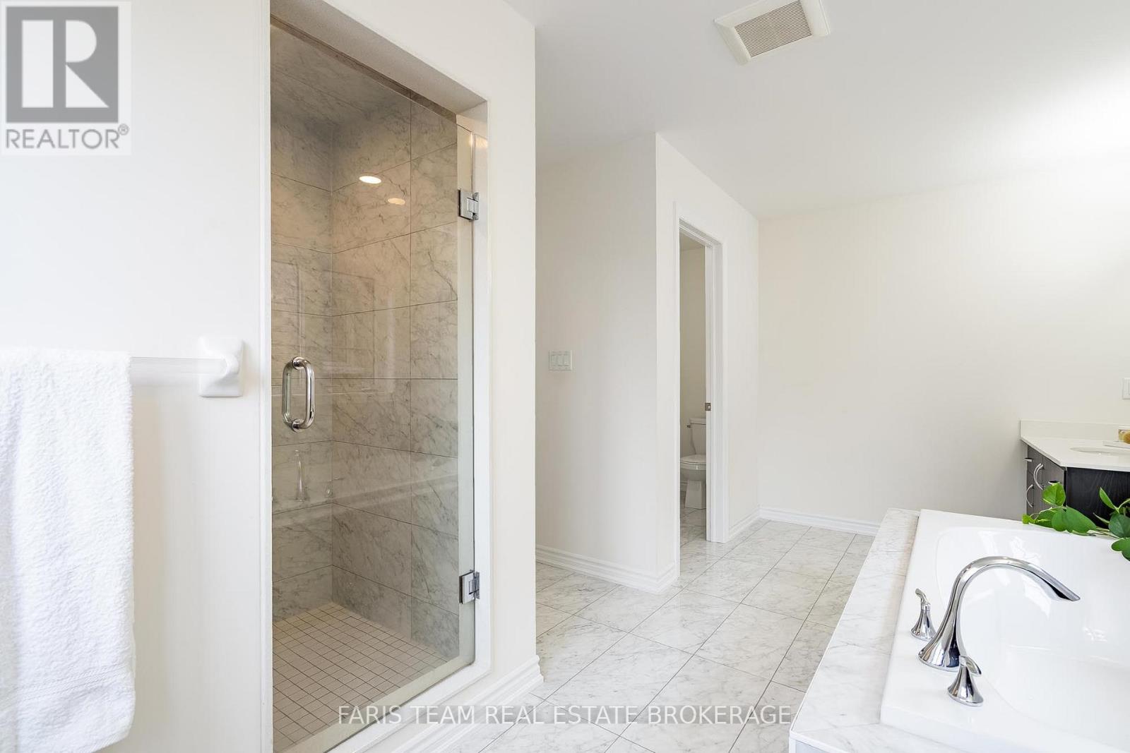 2263 LOZENBY STREET - 25