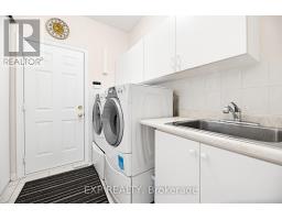 126 Carmela Avenue, Richmond Hill, ON L4E2V6 Photo 21