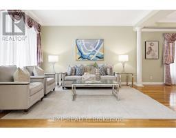 Games room - 126 Carmela Avenue, Richmond Hill, ON L4E2V6 Photo 6