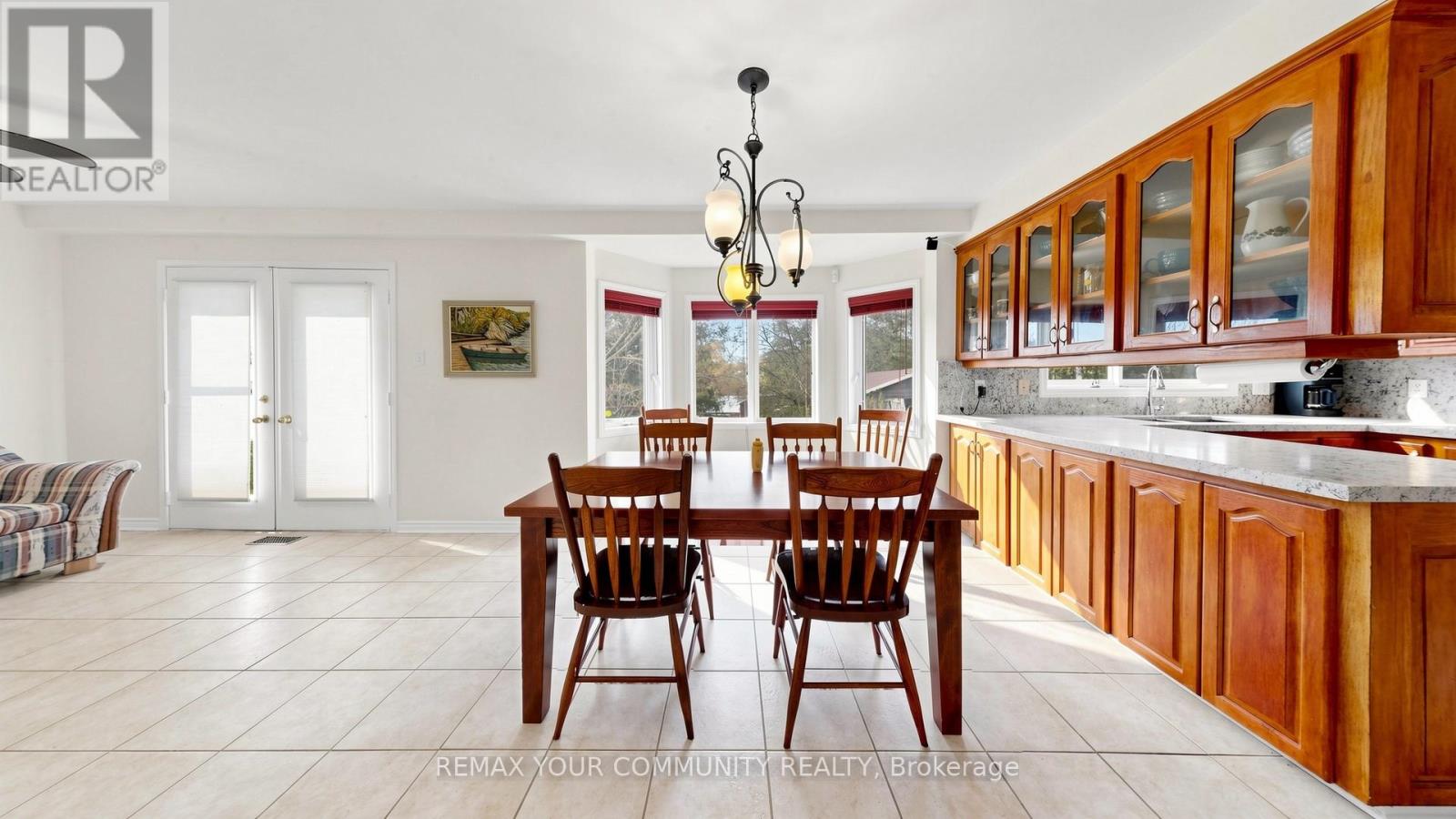 50 RIVERGLEN DRIVE - 11