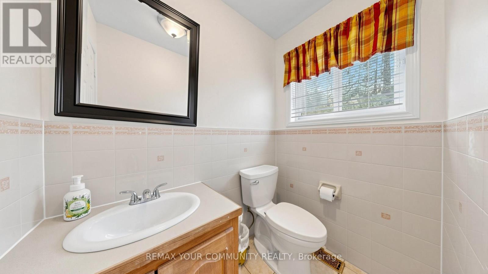 50 RIVERGLEN DRIVE - 12