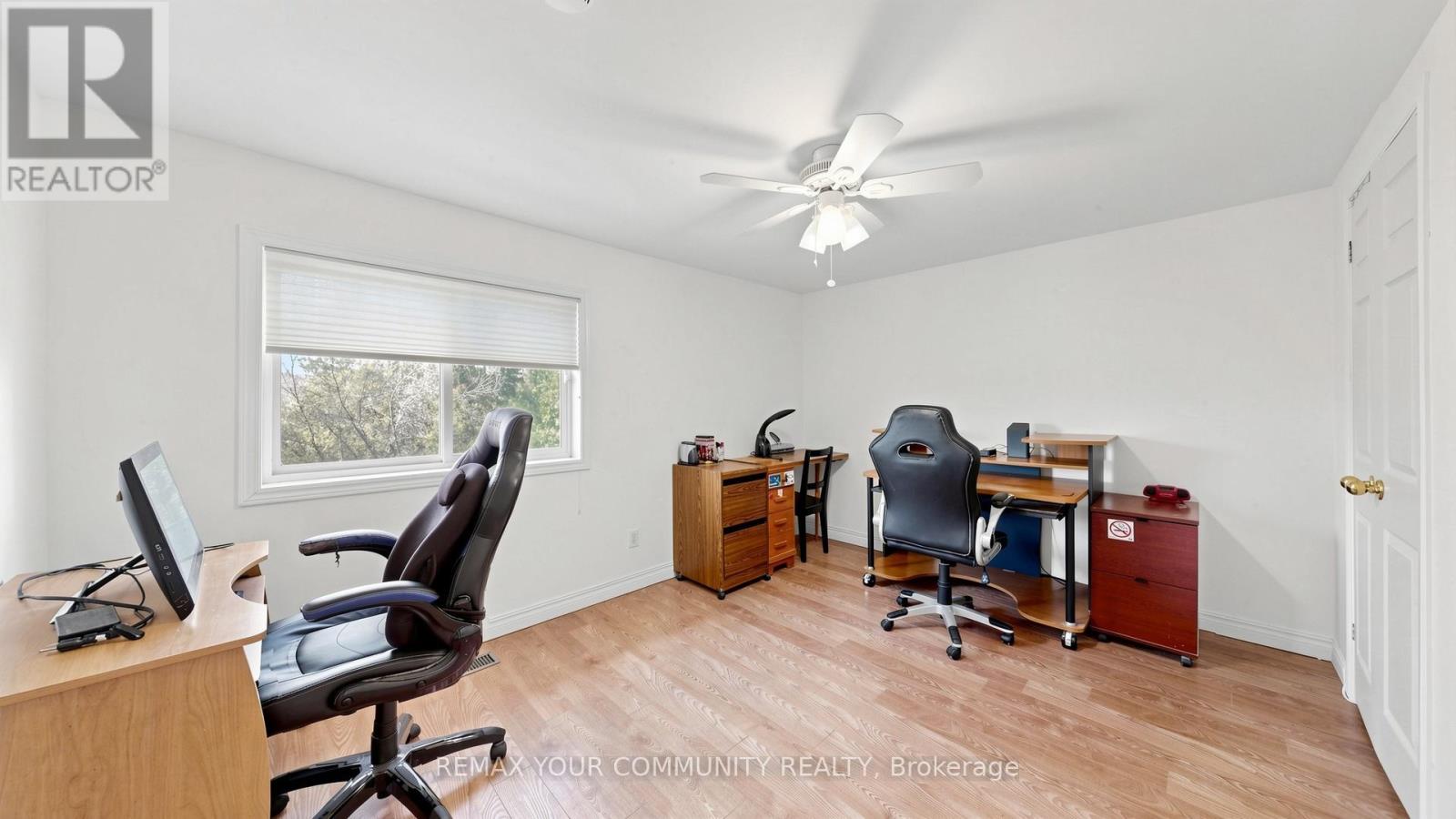 50 RIVERGLEN DRIVE - 20