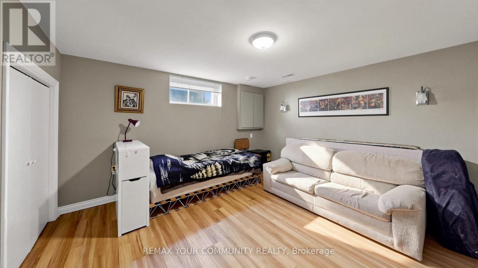50 RIVERGLEN DRIVE - 28