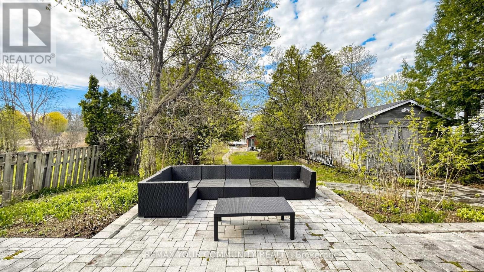 50 RIVERGLEN DRIVE - 30