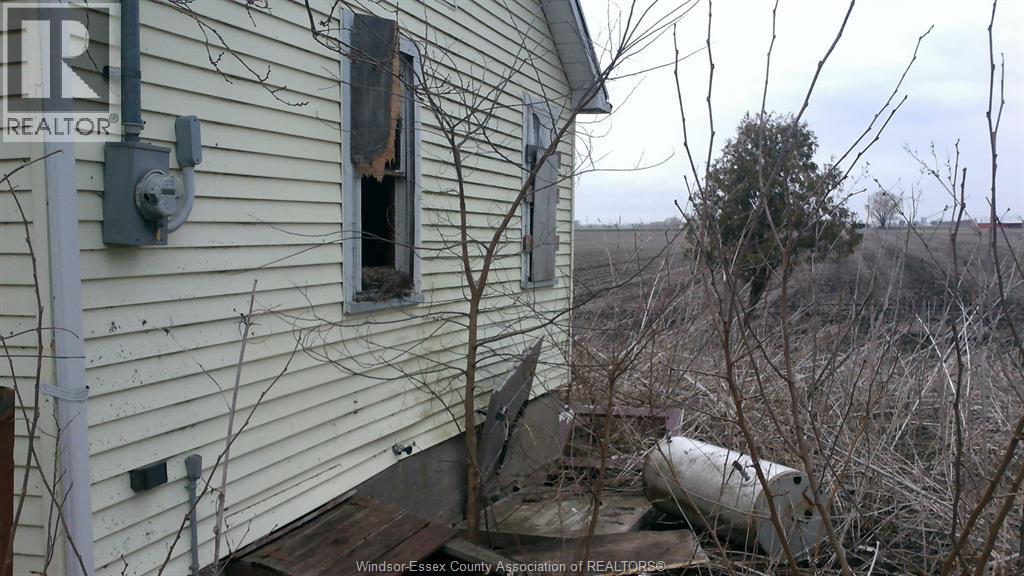 1817 MERSEA RD E - 2