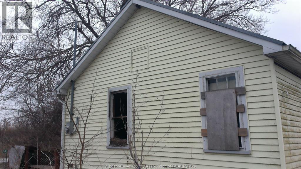 1817 MERSEA RD E - 33