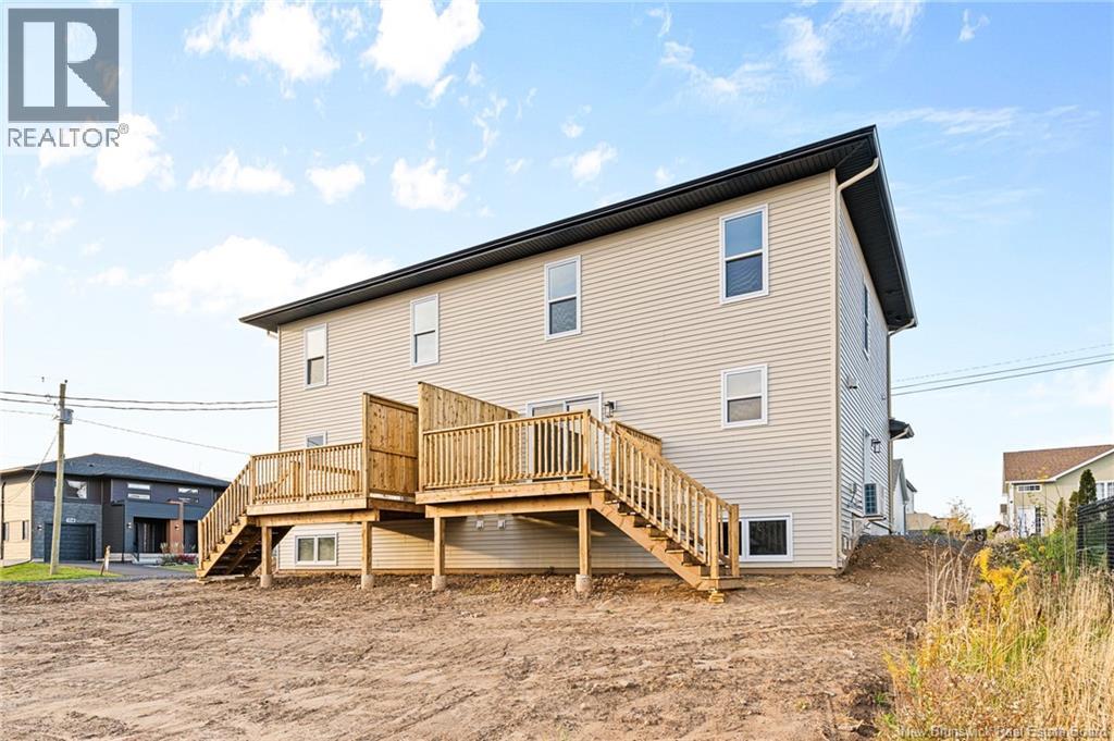 215 Senese Street - 20