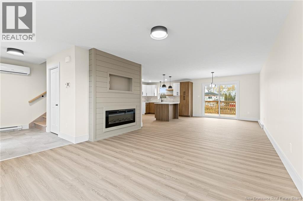 215 Senese Street - 6