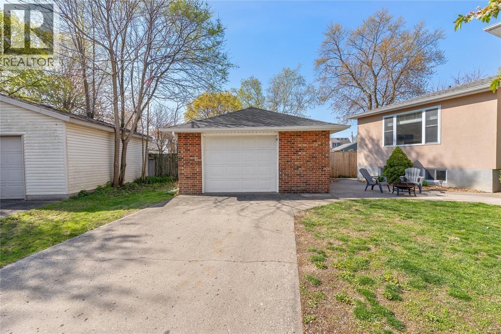 759 Netherlands PLACE, Sarnia, Ontario, N7S2W5 — Photo 4