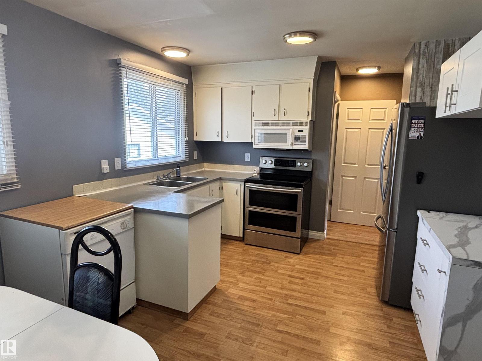 155 BROOKWOOD DR, Spruce Grove