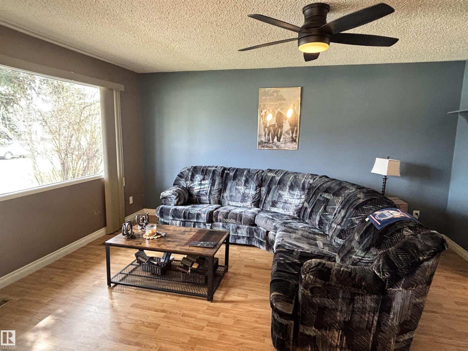 155 BROOKWOOD DR, Spruce Grove