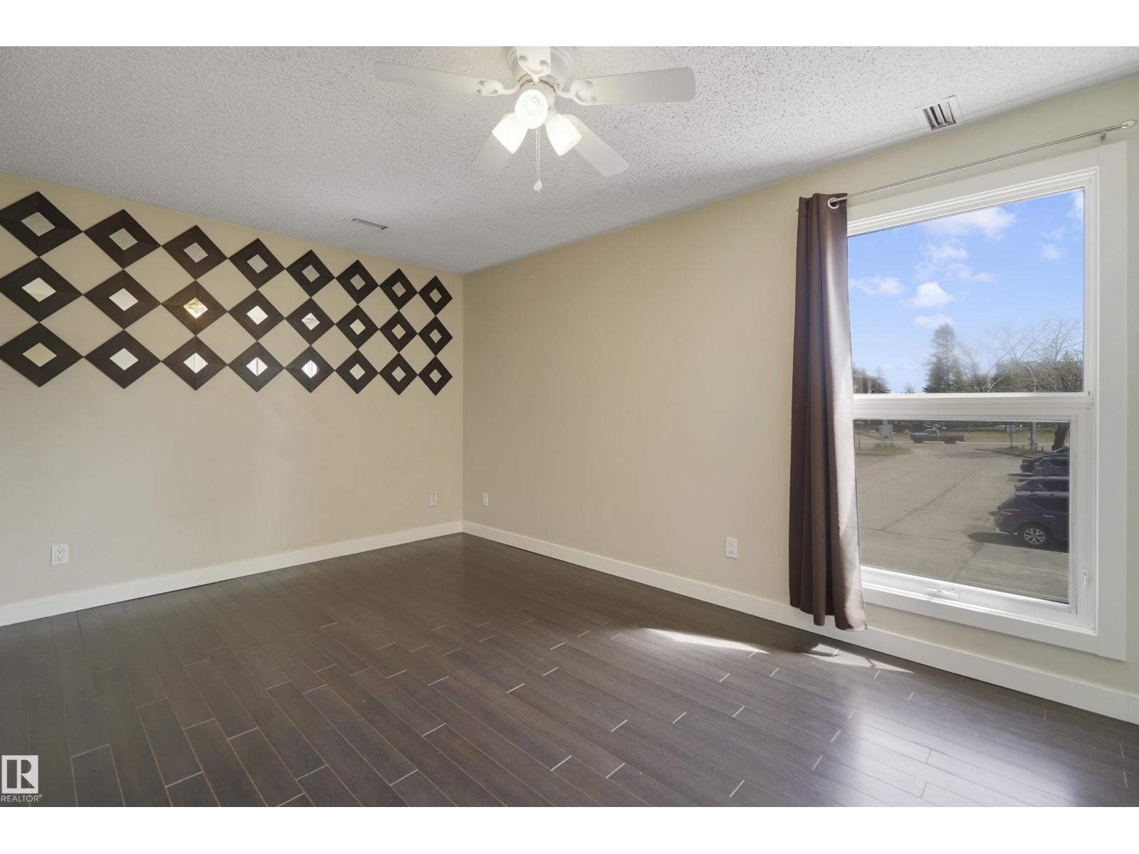 #54 2204 118 ST NW, Edmonton