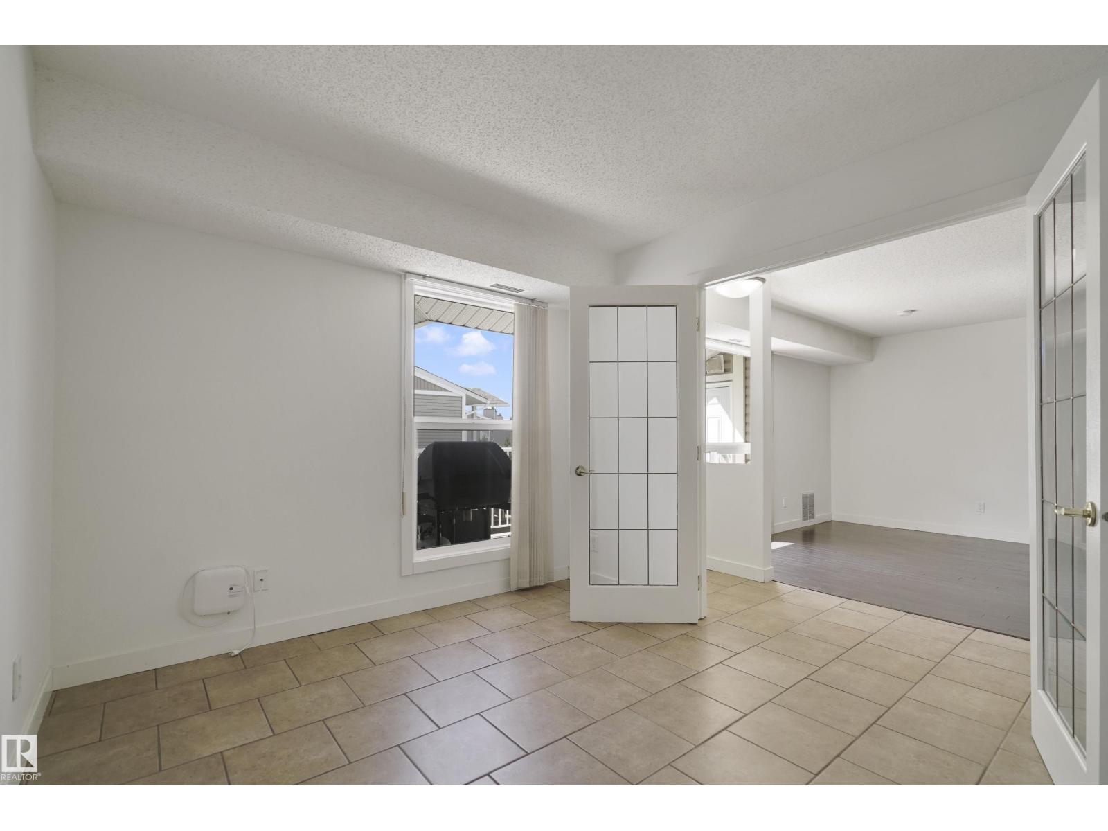 #54 2204 118 ST NW, Edmonton