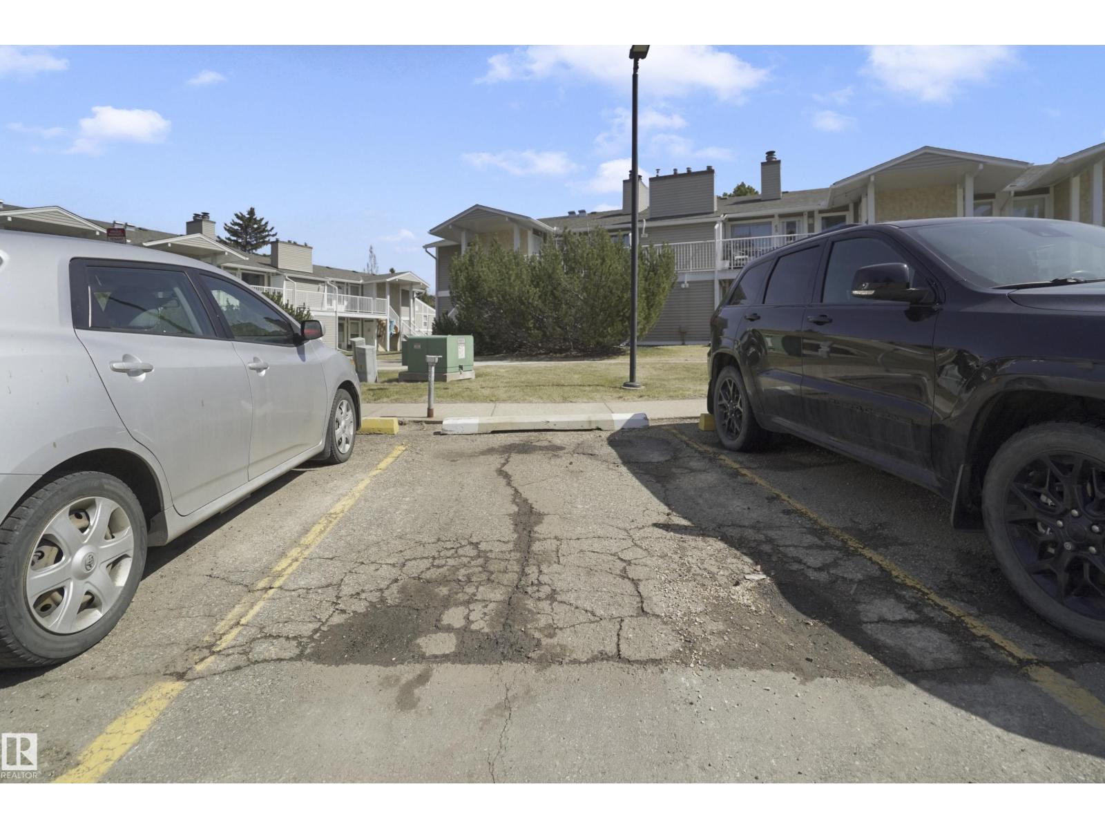 #54 2204 118 ST NW, Edmonton