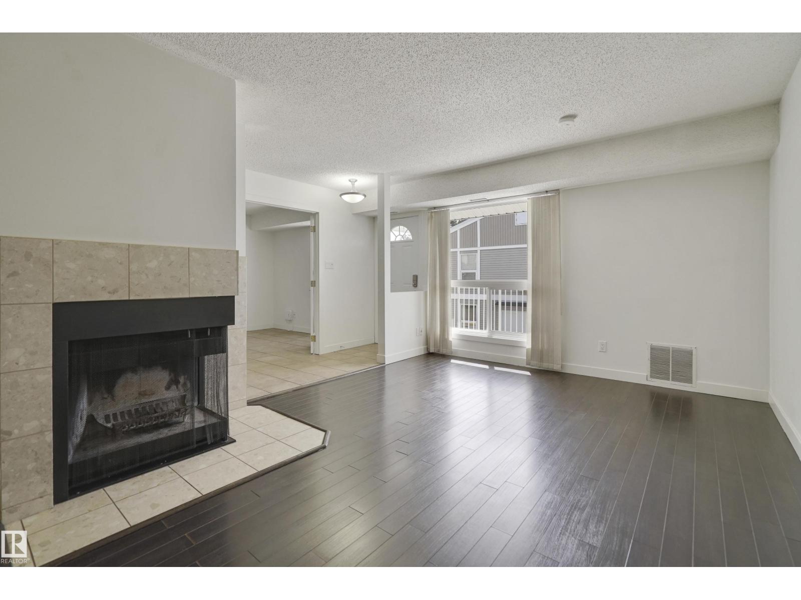 #54 2204 118 ST NW, Edmonton
