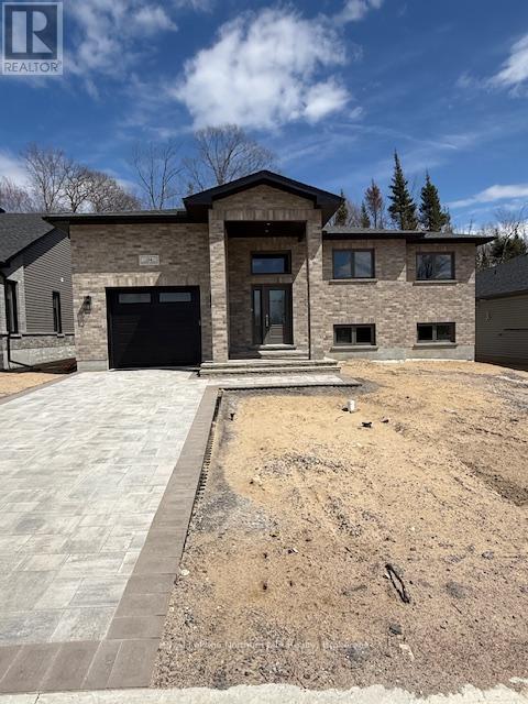 134 ANDREW AVENUE - Image 3