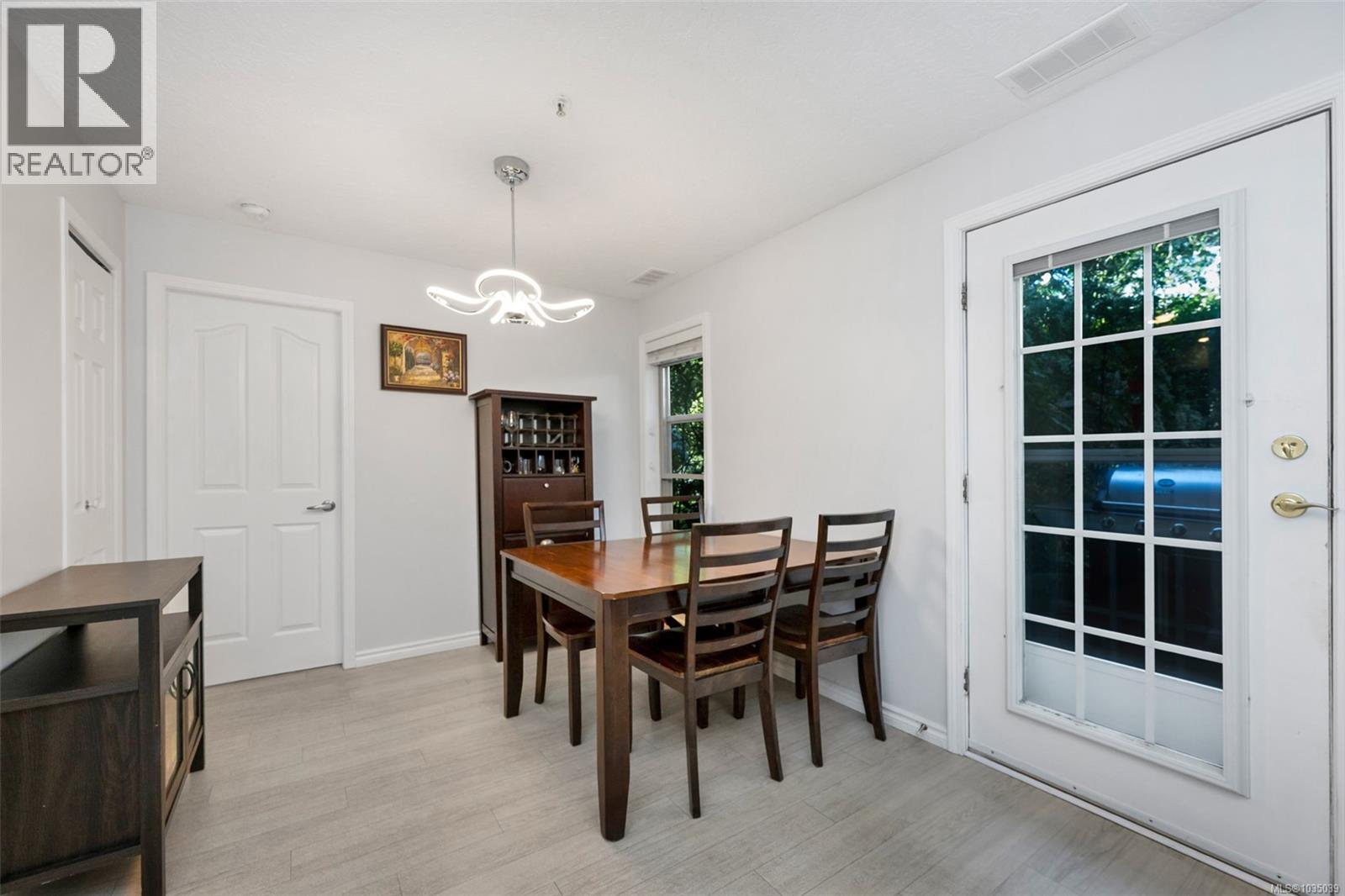 #205 3160 Albina St - 11