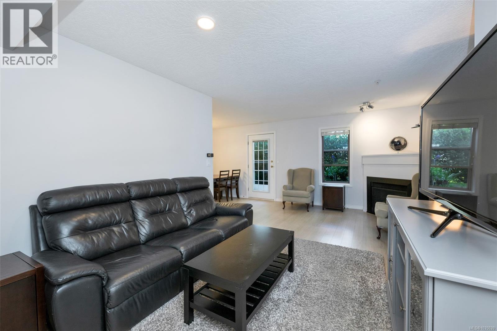 #205 3160 Albina St - 16