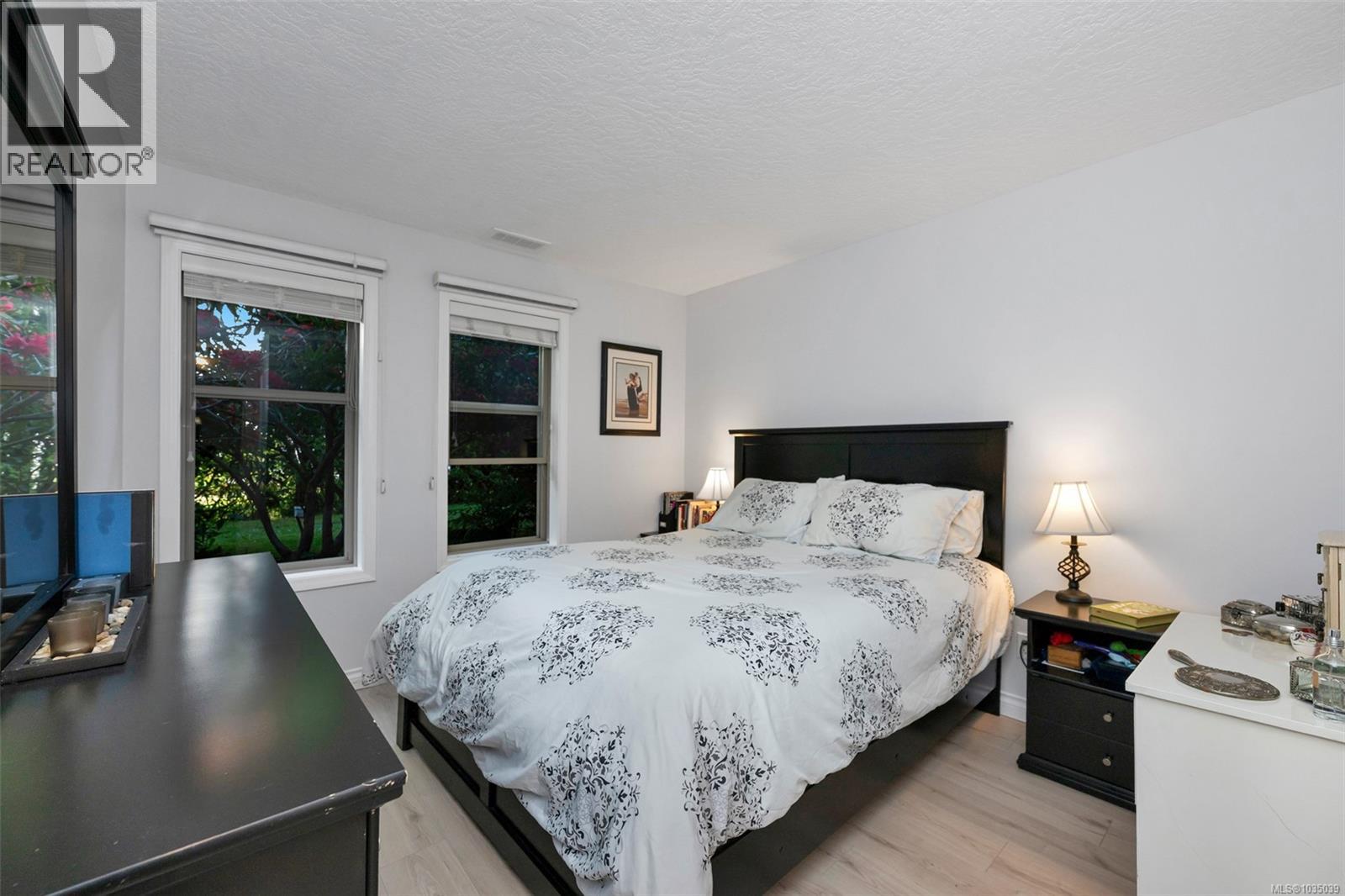 #205 3160 Albina St - 19