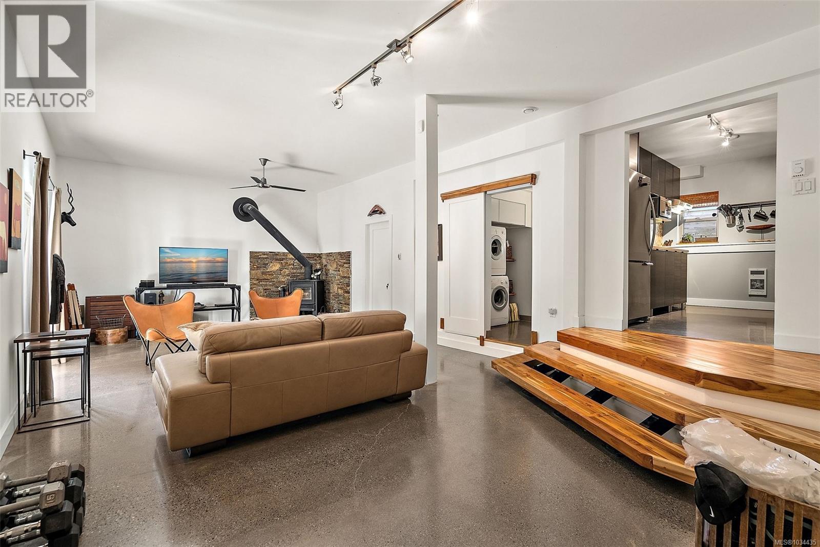  3564 Sunheights Drive, Colwood