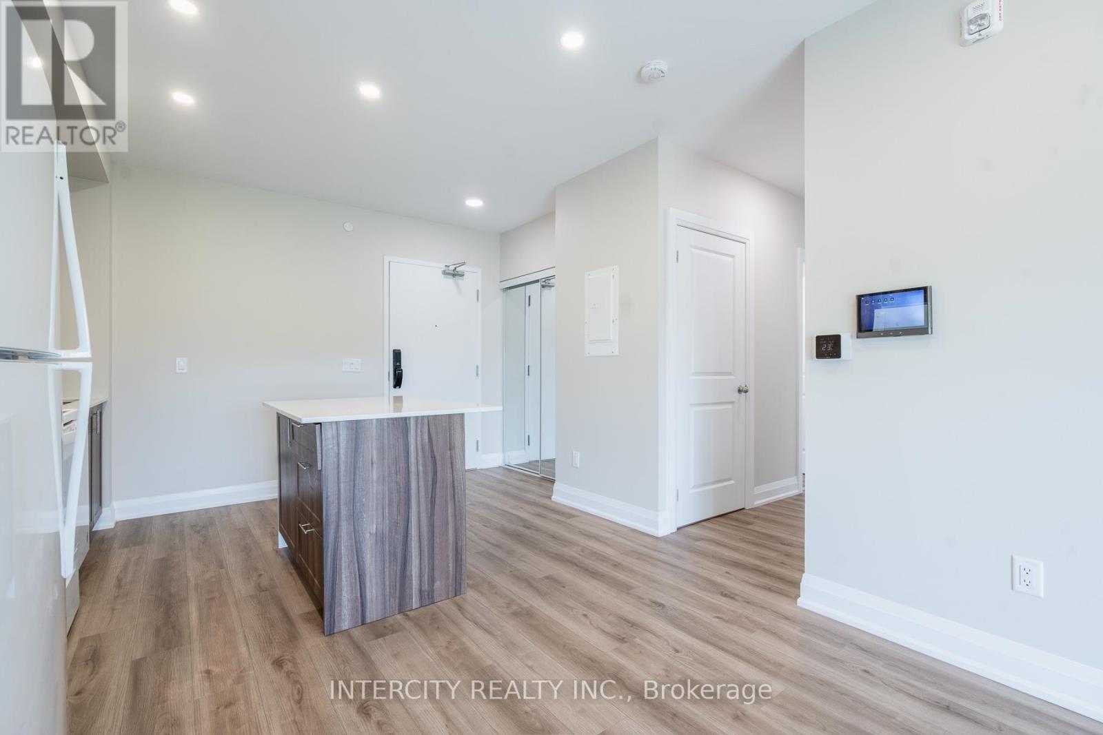 #327 50 HERRICK AVENUE - 10