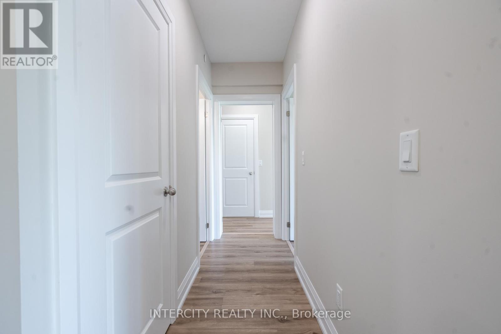 #327 50 HERRICK AVENUE - 12