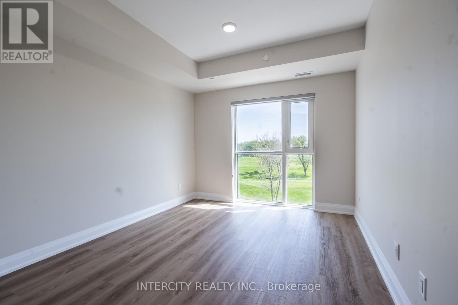 #327 50 HERRICK AVENUE - 18