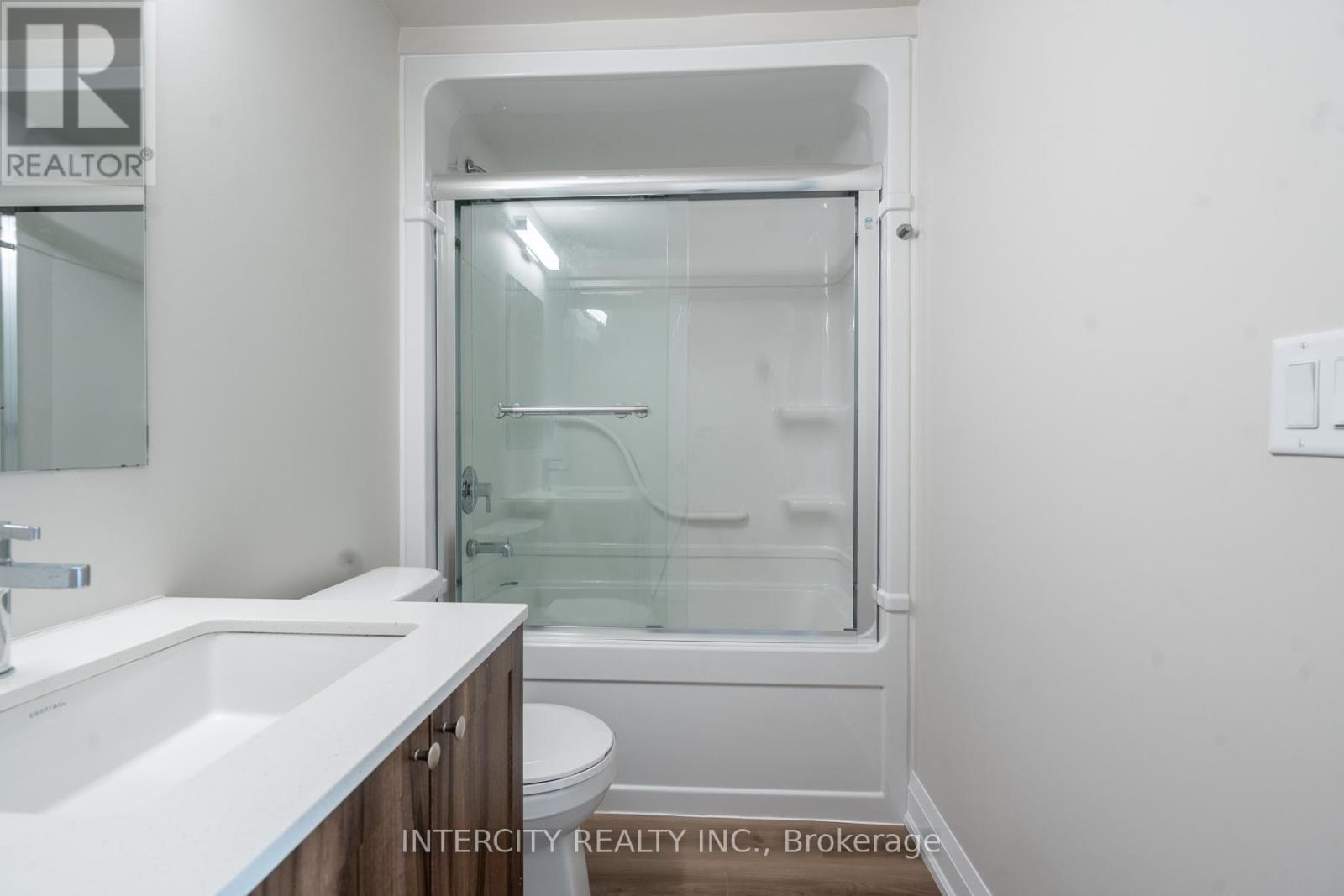#327 50 HERRICK AVENUE - 22