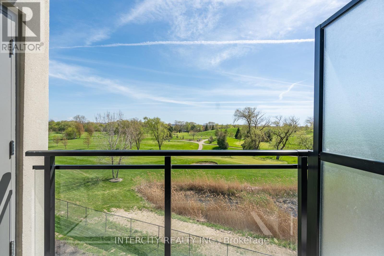 #327 50 HERRICK AVENUE - 23