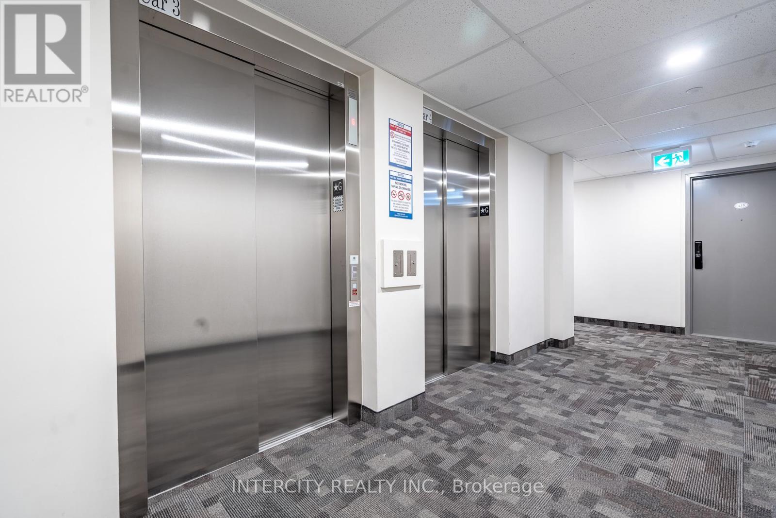 #327 50 HERRICK AVENUE - 26