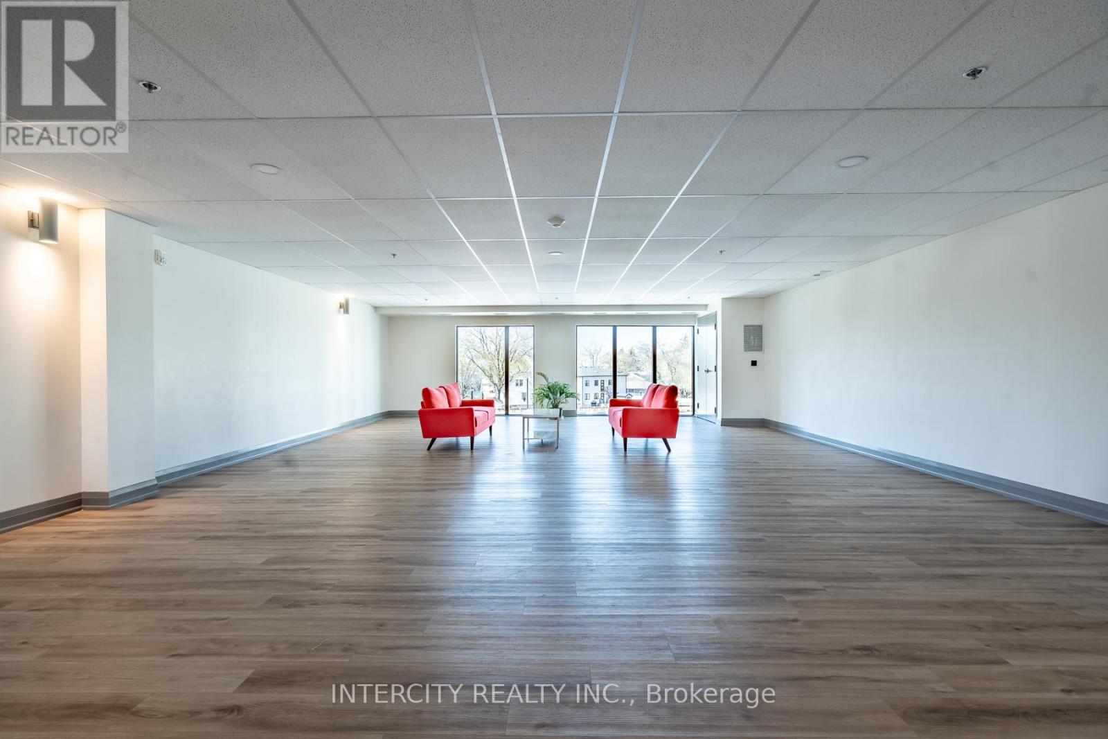 #327 50 HERRICK AVENUE - 30