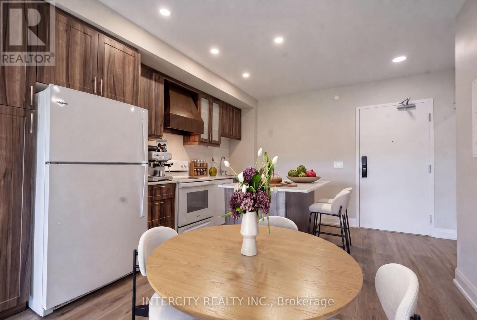 #327 50 HERRICK AVENUE - 8