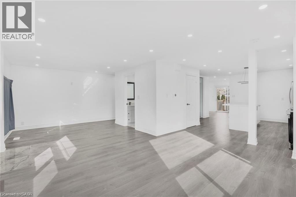 68 YORK Road, Dundas, Ontario, L9H1L7 — Photo 7