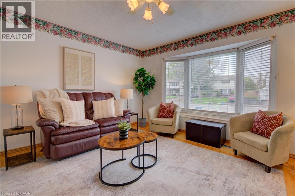 19 WHITE OWL Crescent, Brantford, Ontario, N3P1A1 — Photo 5