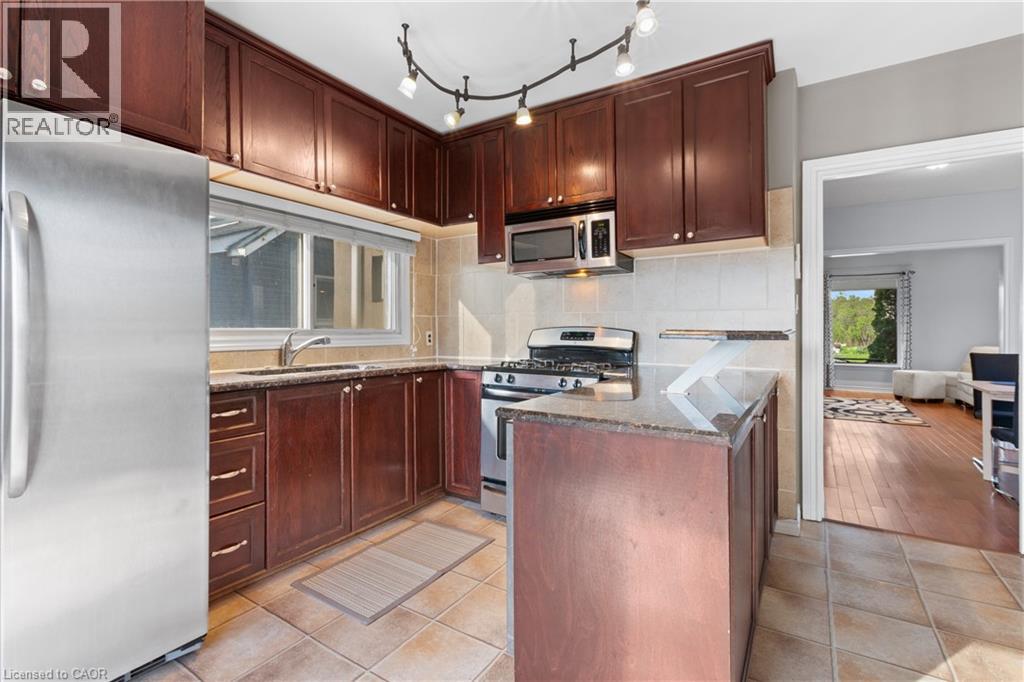 204 BEACH Boulevard, Hamilton, Ontario, L8H6V9 — Photo 14